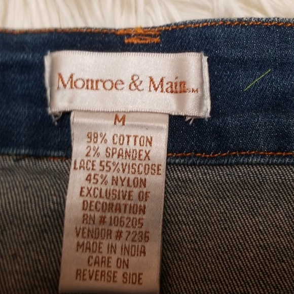 NWOT ADORABLE SKIRT - Picture 5 of 7